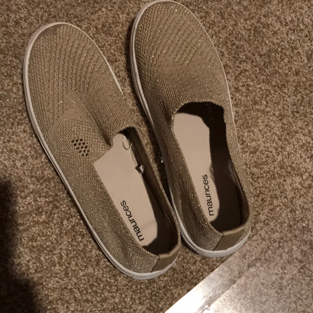 Slip on flats never worn